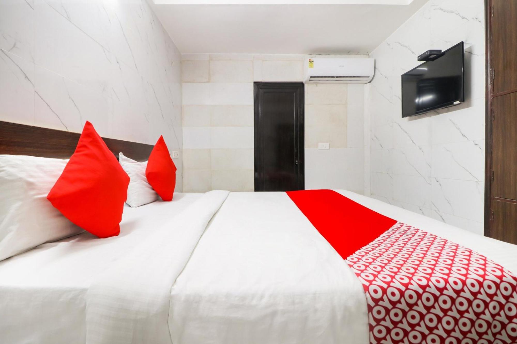 Hotel O Dwarka In 4*